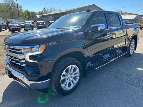 Used 2022 Chevrolet Silverado 1500 LTZ AWD/4WD image 9