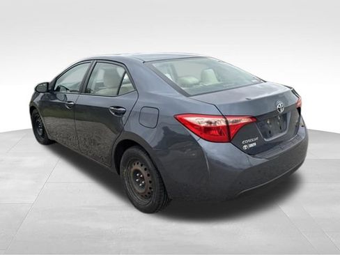 Used 2018 Toyota Corolla LE FWD image 15