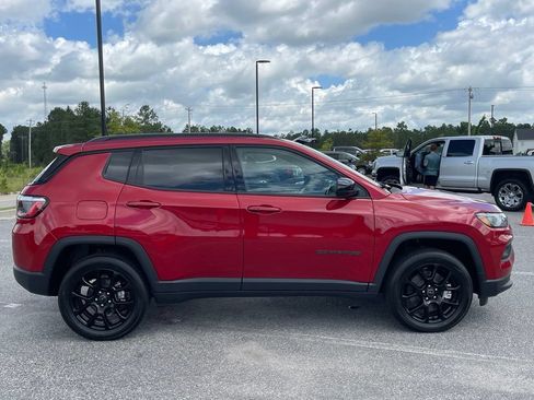 New 2026 Jeep Compass Latitude AWD/4WD image 18