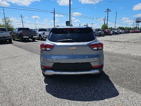 Used 2025 Chevrolet TrailBlazer LT FWD image 7