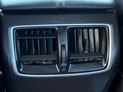 Used 2017 Acura TLX V6 FWD image 14