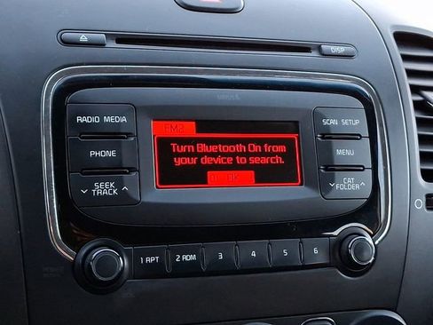 Used 2017 Kia Forte LX FWD image 18