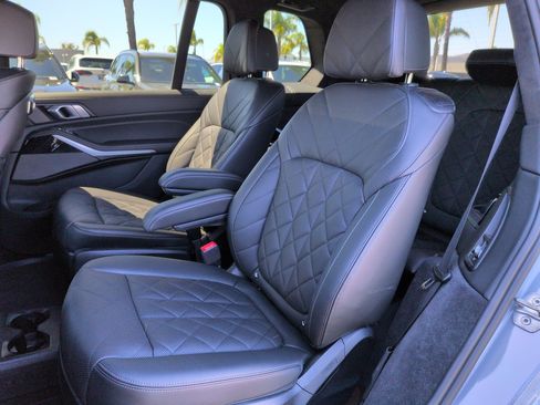 Certified 2024 BMW X7 xDrive40i w/ M Sport Package AWD/4WD image 30
