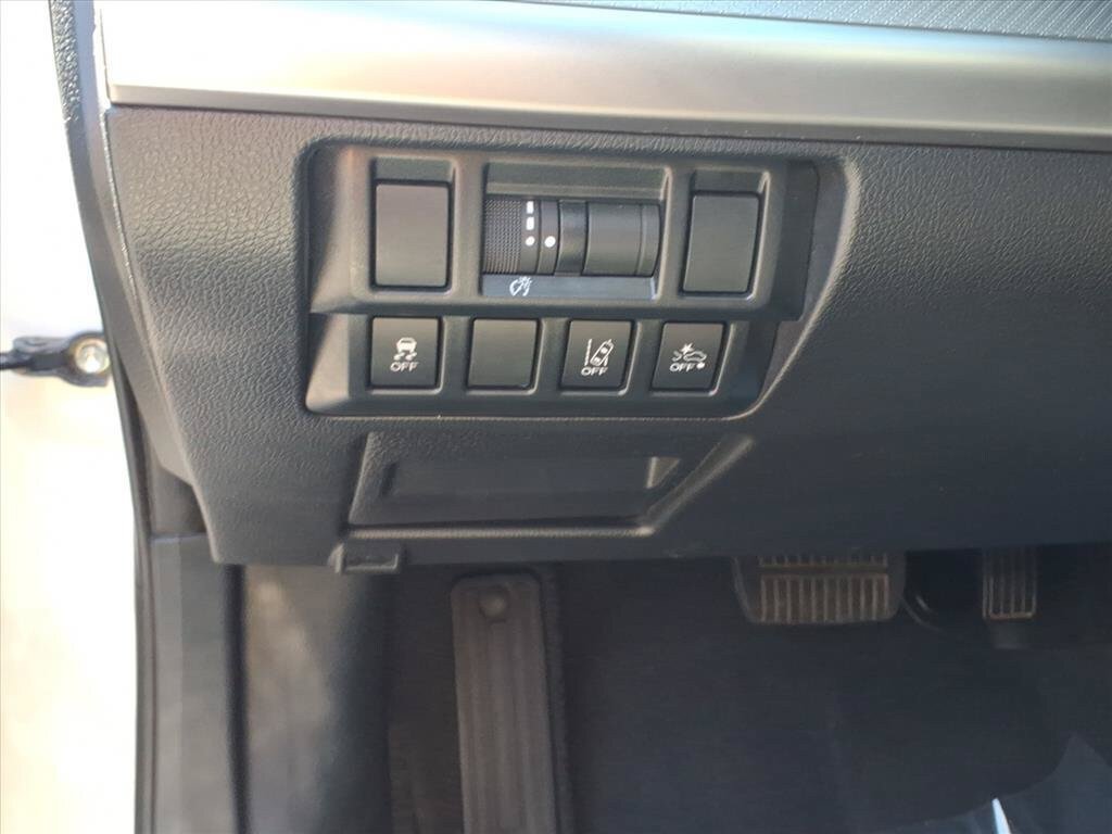 Used 2019 Subaru Outback 2.5i AWD/4WD image 18
