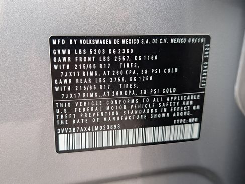 Used 2020 Volkswagen Tiguan SE image 37