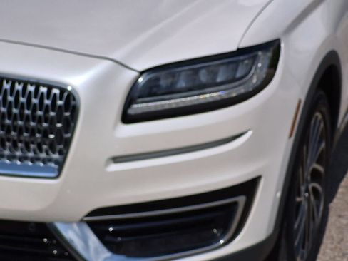 Used 2019 Lincoln Nautilus Reserve AWD/4WD image 11
