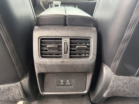 Used 2023 Nissan Rogue SV w/ SV Premium B Package image 13