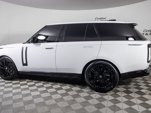 Used 2024 Land Rover Range Rover SE AWD/4WD image 11