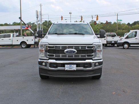 Used 2024 Ford F250 XLT w/ FX4 Off-Road Package AWD/4WD image 8