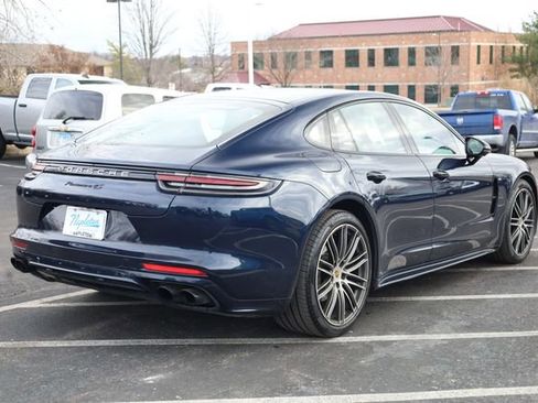 Used 2018 Porsche Panamera 4S image 5