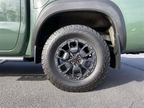 Used 2023 Nissan Frontier PRO-4X w/ Pro-4X Premium Package image 9