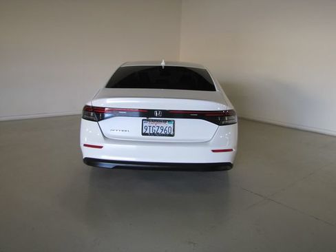 Certified 2025 Honda Accord LX image 22