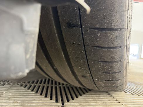 Used 2023 Chevrolet Corvette Stingray Premium Cpe w/ Z51 Performance Package image 11