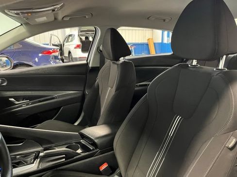 Used 2024 Hyundai Elantra SEL FWD image 23