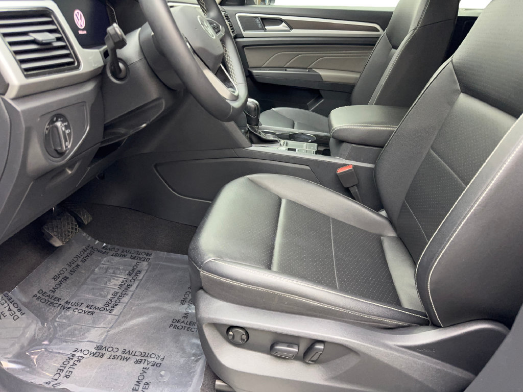 Used 2023 Volkswagen Atlas SE w/ Panoramic Sunroof Package FWD image 28