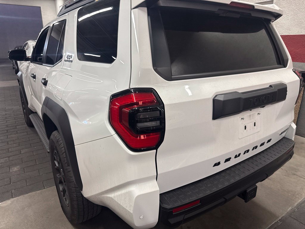 Certified 2025 Toyota 4Runner TRD Off-Road AWD/4WD image 4