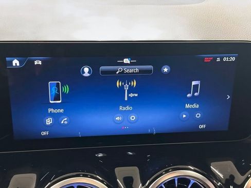 Certified 2025 Mercedes-Benz GLA 250 4MATIC image 22