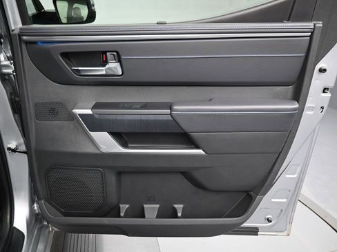 Used 2024 Toyota Tundra Platinum image 33