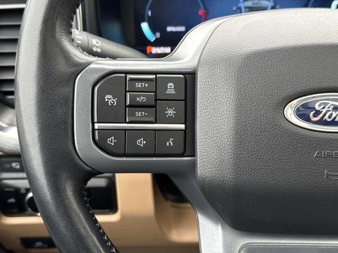 Used 2023 Ford F250 Lariat w/ Lariat Ultimate Package image 9