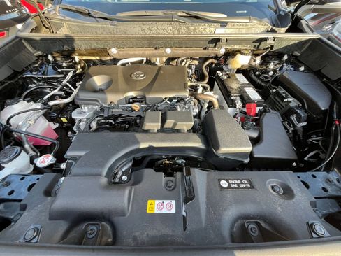 Used 2025 Toyota RAV4 XLE image 34