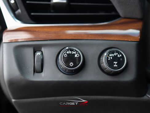 Used 2019 Cadillac Escalade ESV Luxury AWD/4WD image 35
