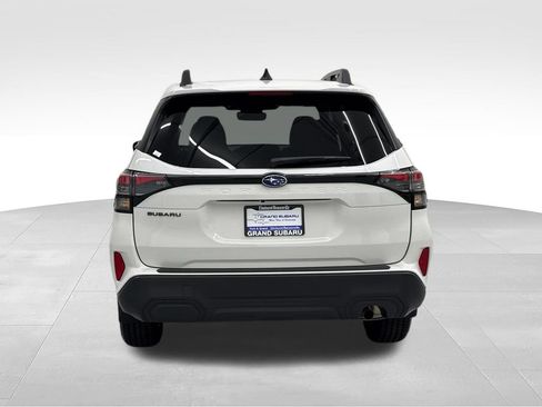 Used 2026 Subaru Forester Premium AWD/4WD image 5