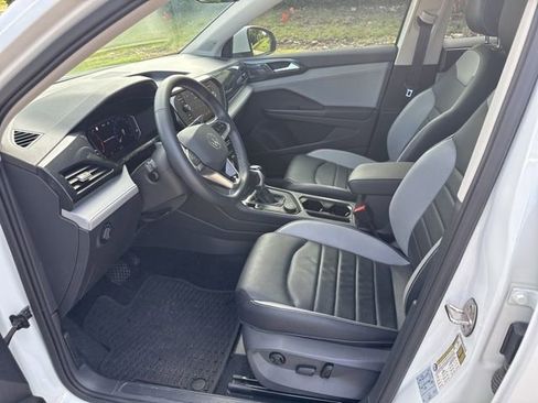 Used 2022 Volkswagen Taos SEL AWD/4WD image 10