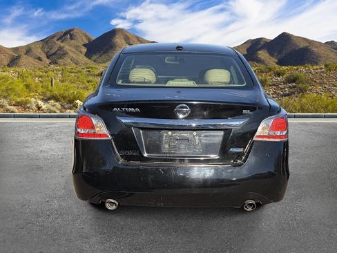 Used 2014 Nissan Altima 2.5 SL w/ Technology Package FWD image 4