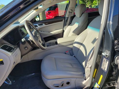 Used 2017 Genesis G80 3.8 RWD image 21