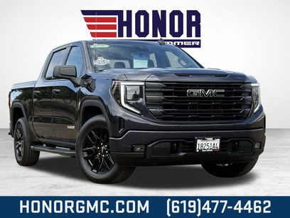 Used 2024 GMC Sierra 1500 Elevation w/ LPO, Elevation Black Package