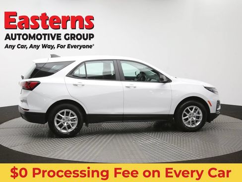 Used 2022 Chevrolet Equinox LS FWD image 42