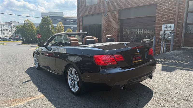 Used 2011 BMW 335i Convertible RWD image 12