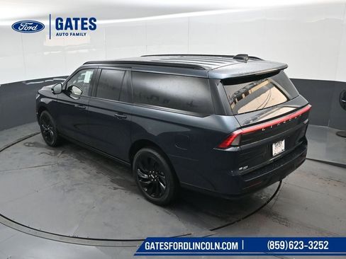 New 2026 Lincoln Navigator L Reserve w/ Jet Appearance Package image 68