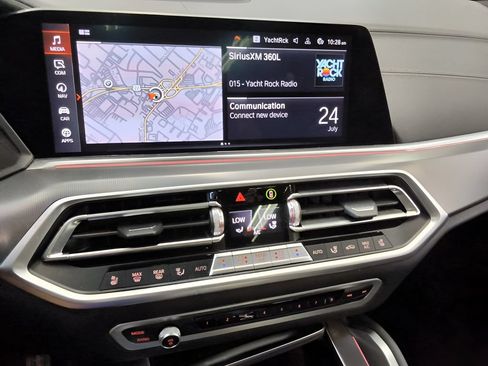 Used 2023 BMW X6 xDrive40i AWD/4WD image 21