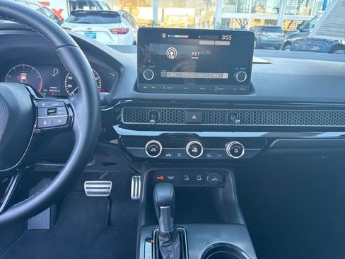 Used 2025 Honda Civic Sport image 17