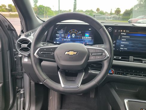 Certified 2025 Chevrolet Equinox LT w/ Convenience Package II FWD image 13