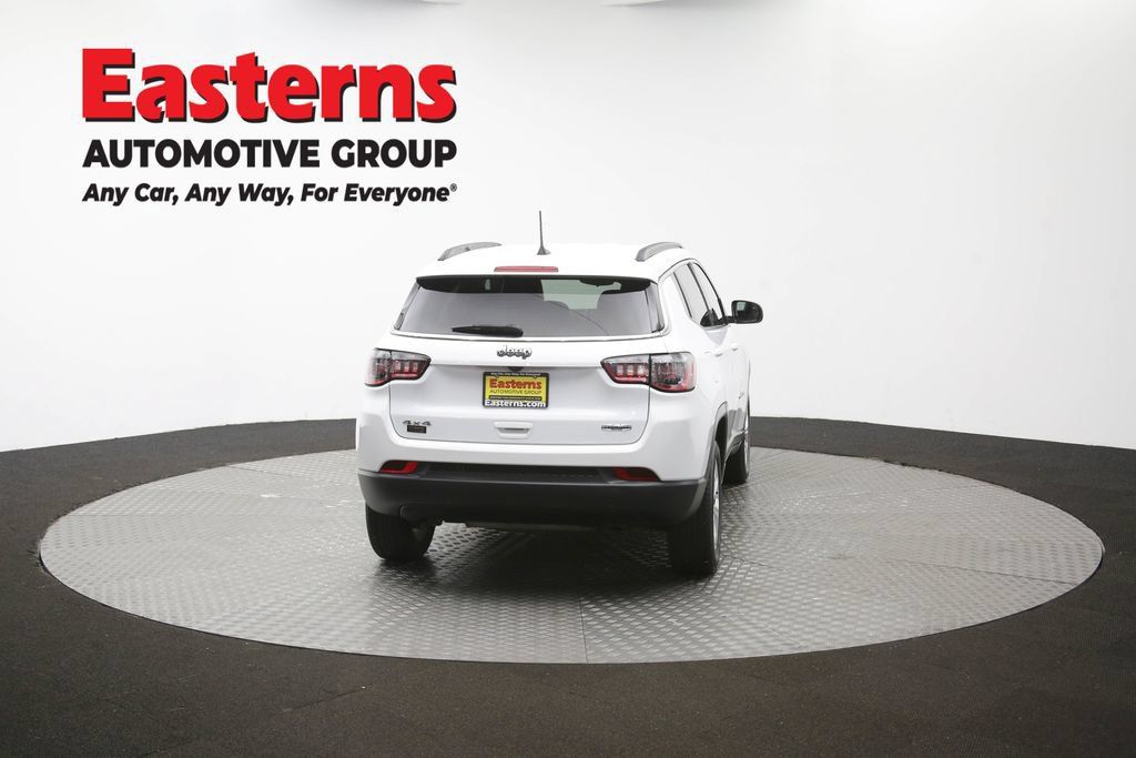 Used 2024 Jeep Compass Latitude AWD/4WD image 36