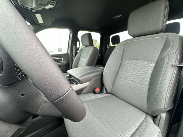New 2026 RAM 3500 Big Horn AWD/4WD image 14