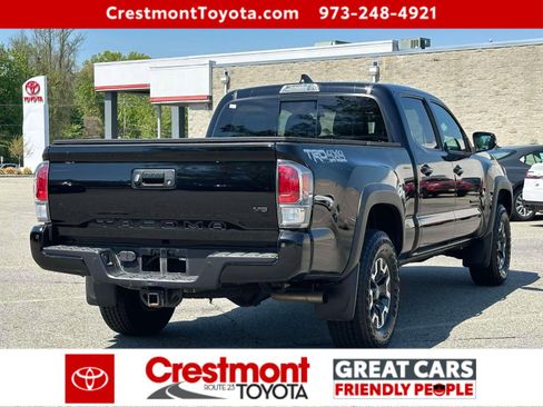 Used 2023 Toyota Tacoma TRD Off-Road w/ TRD Premium Off Road Package AWD/4WD image 3