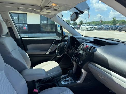 Used 2015 Subaru Forester 2.5i Premium w/ All-Weather Package AWD/4WD image 22