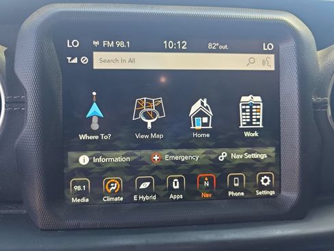 Used 2021 Jeep Wrangler Unlimited Sahara AWD/4WD image 21