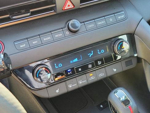 Certified 2025 Hyundai Elantra N Line FWD image 25