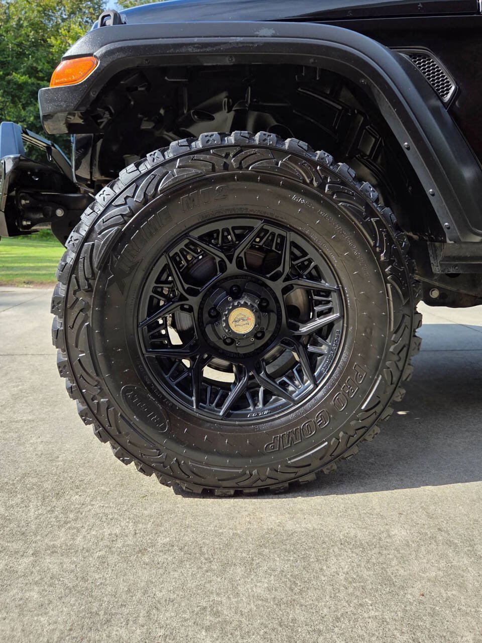 Used 2018 Jeep Wrangler Unlimited Sport S AWD/4WD image 27