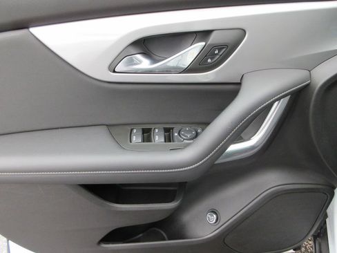 Used 2024 Chevrolet Blazer LT w/ Convenience Package image 21