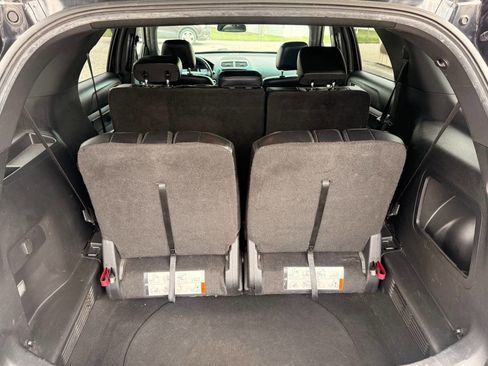 Used 2016 Ford Explorer XLT w/ Equipment Group 202A image 13