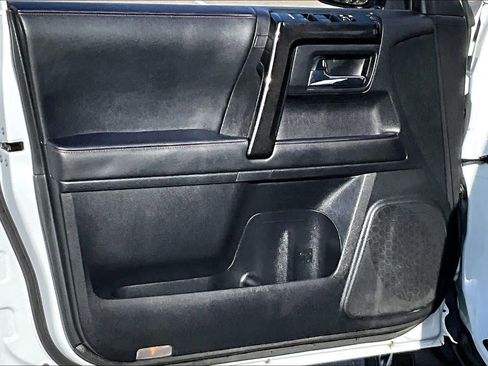 Certified 2024 Toyota 4Runner TRD Off-Road image 22