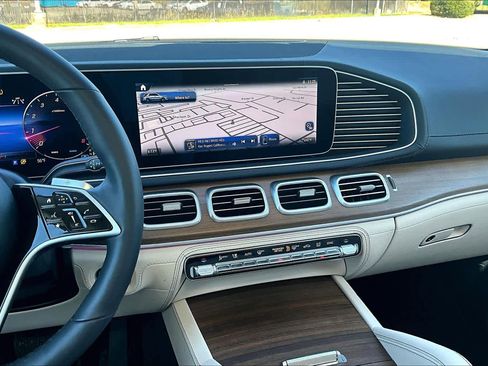 Used 2024 Mercedes-Benz GLE 350 4MATIC image 6