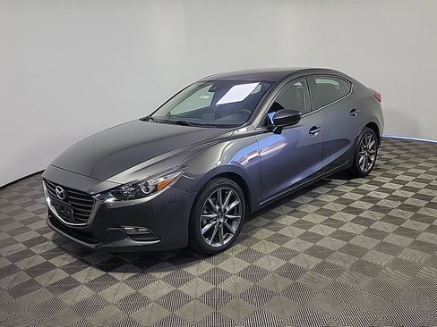 Used 2018 MAZDA MAZDA3 Touring FWD image 11