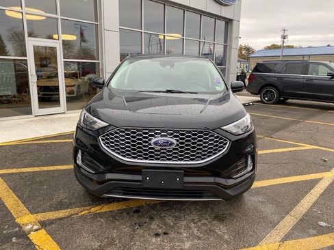 Used 2024 Ford Edge SEL w/ Convenience Package image 8