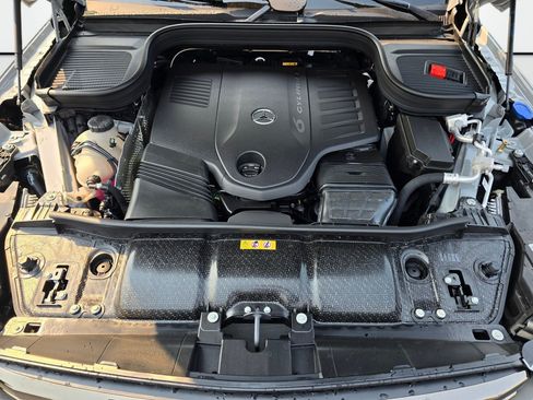 New 2026 Mercedes-Benz GLS 450 4MATIC image 11